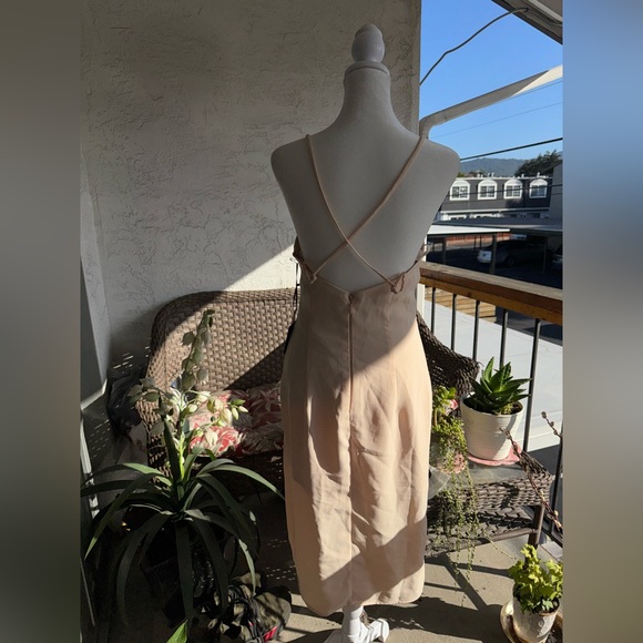 NWT Lulus Beige Dress Women’s size Small Midi style - Picture 6 of 16